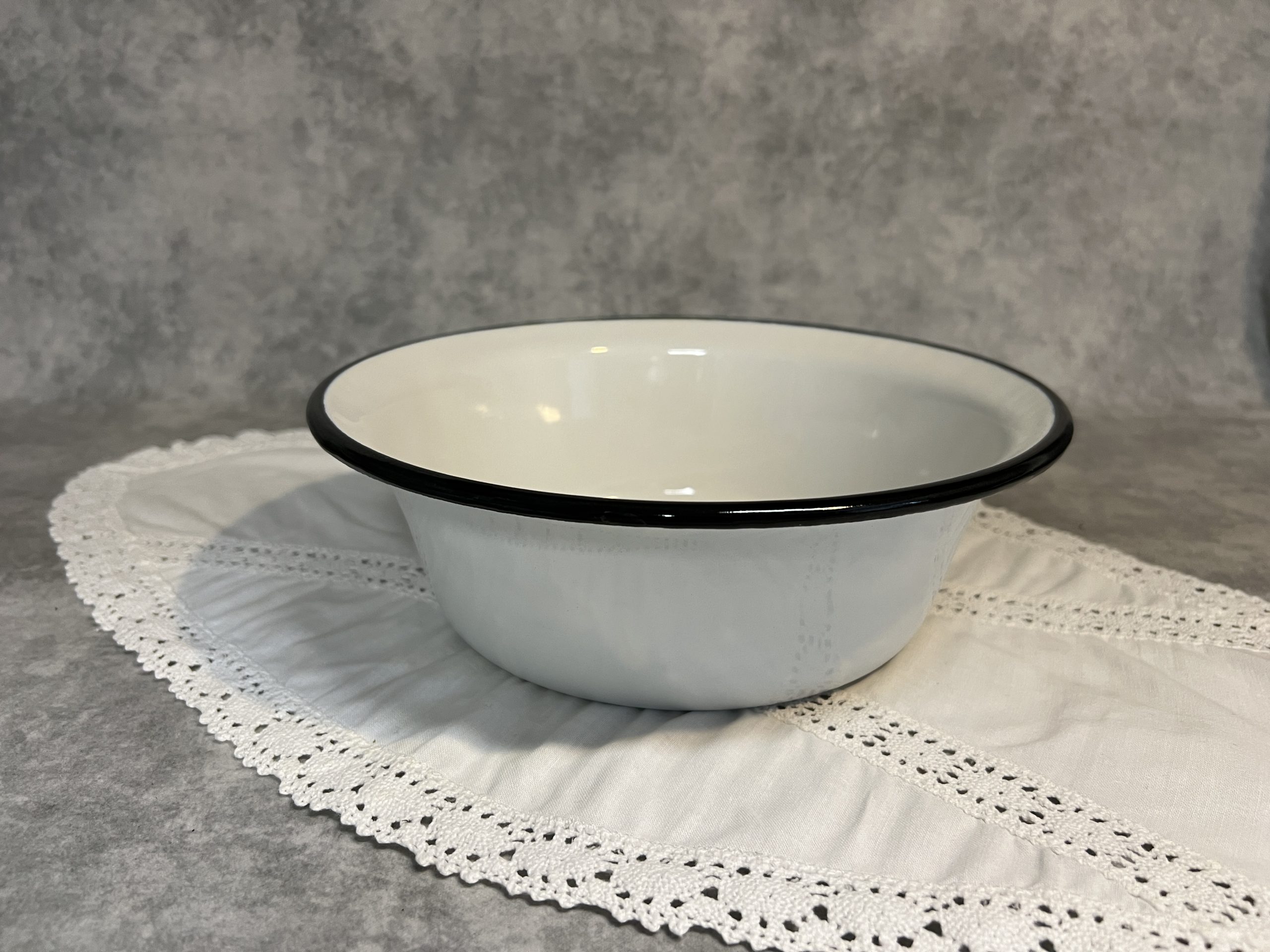 Emaille Schaal - 1.5 liter - wit / zwart
