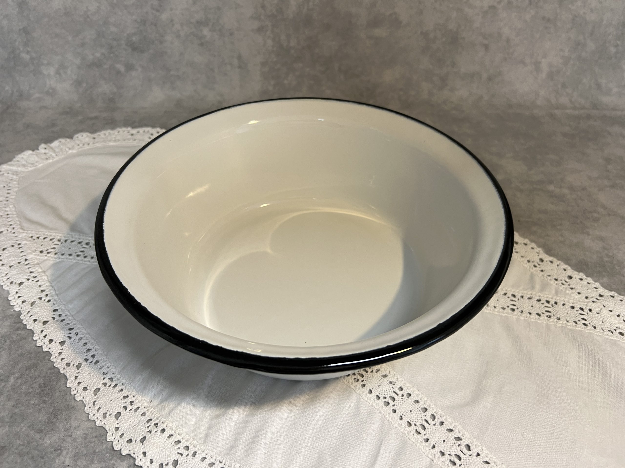 Emaille Schaal - 1.5 liter - wit / zwart - Afbeelding 2