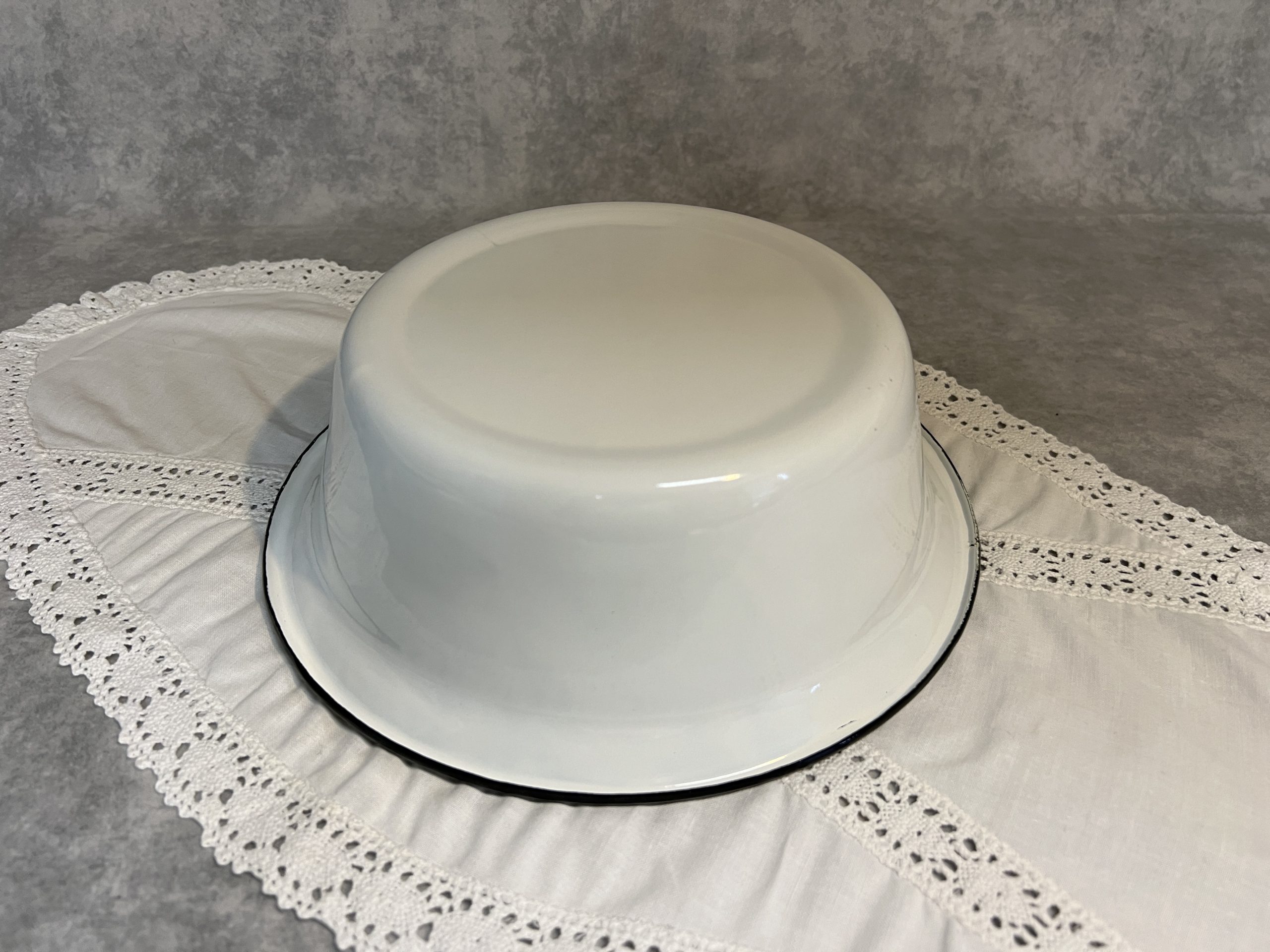 Emaille Schaal - 1.5 liter - wit / zwart - Afbeelding 3